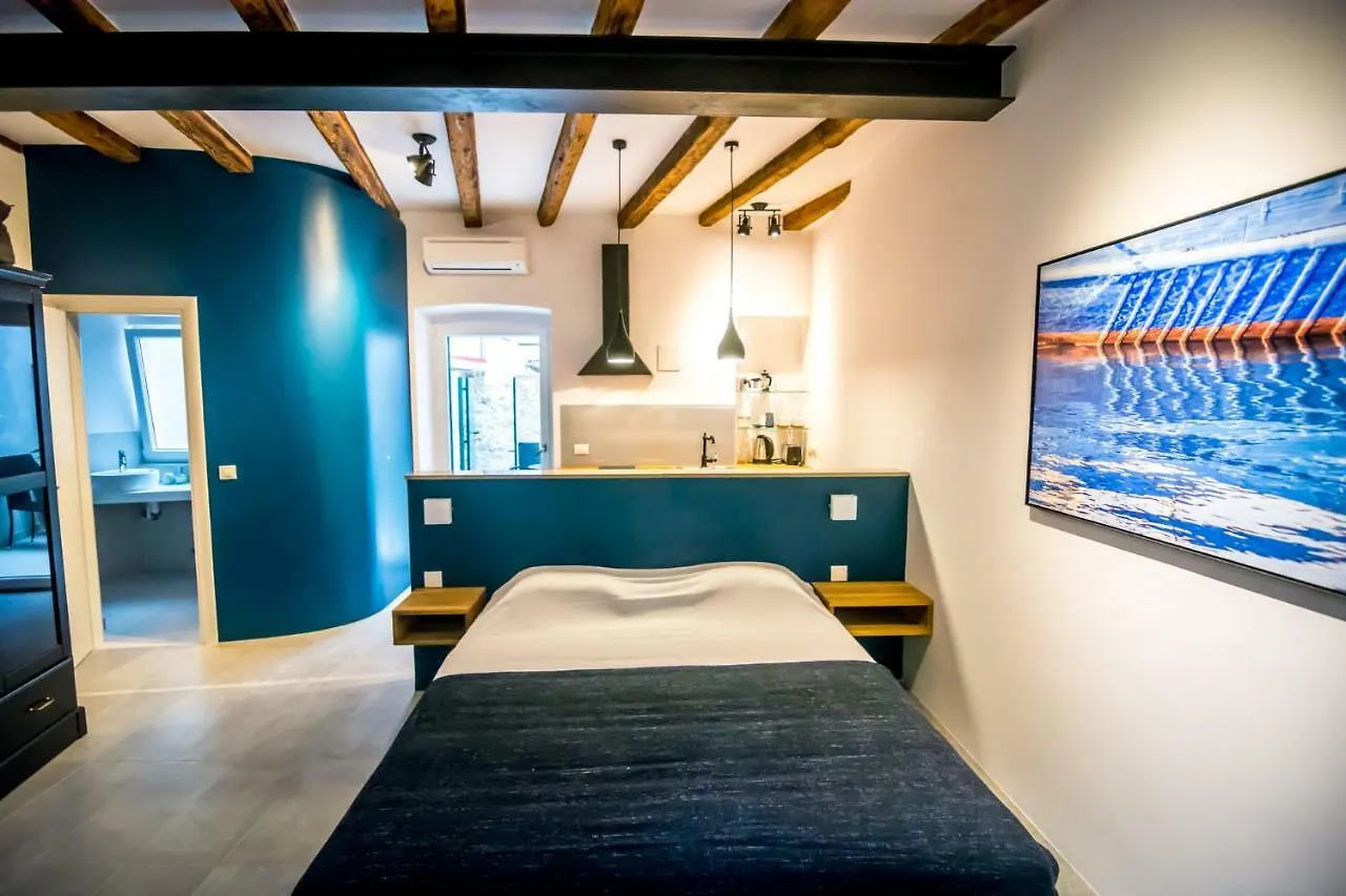 شقة Studio Bluestone روفينج